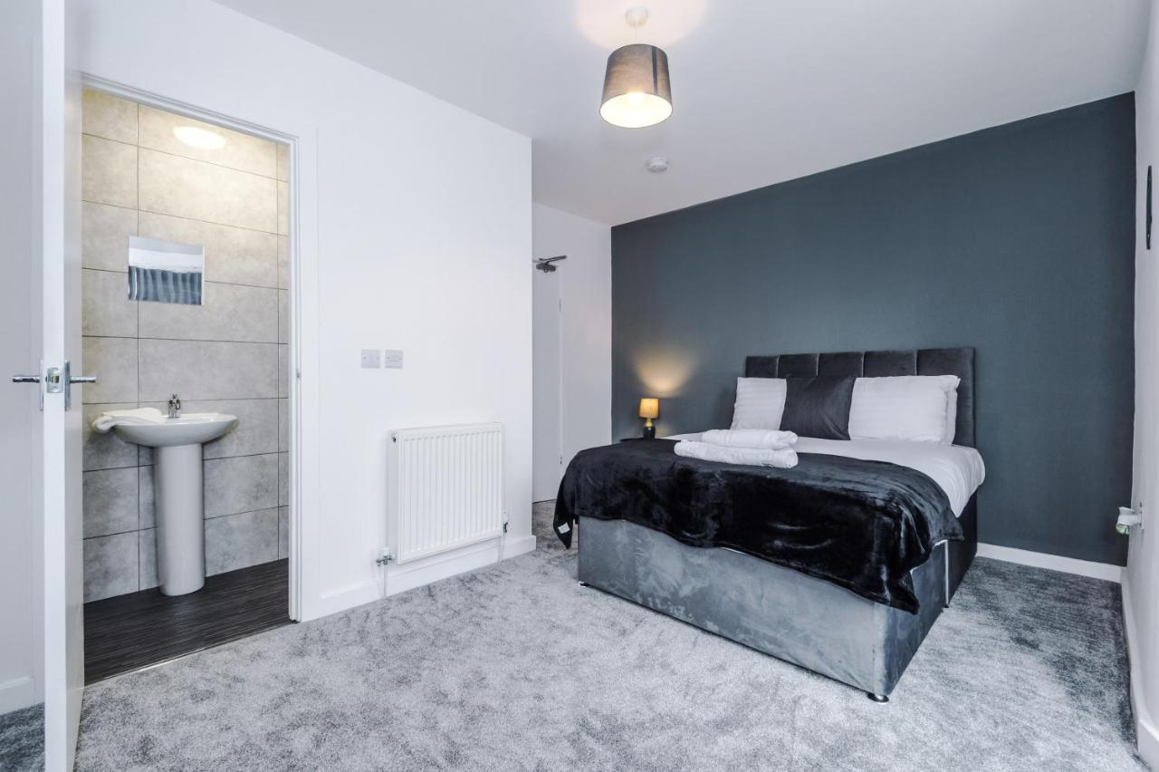 Cosy 3 Bed 3 Bath House - Central Liverpool -Self Check-In & Free Parking! Βίλα Εξωτερικό φωτογραφία